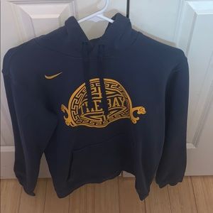 Nike Golden State Warriors Sweater.